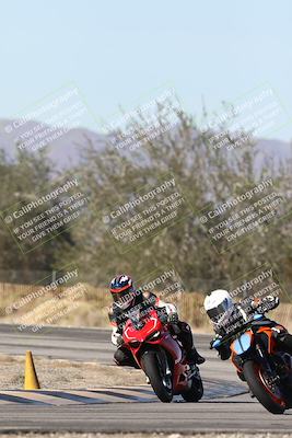 media/Dec-01-2025-Moto Forza (Mon) [[2daa91e15f]]/3-Beginner Group/Session 3 (Turn 3)/